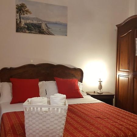 Bed & Breakfast Napoli Centrale エクステリア 写真