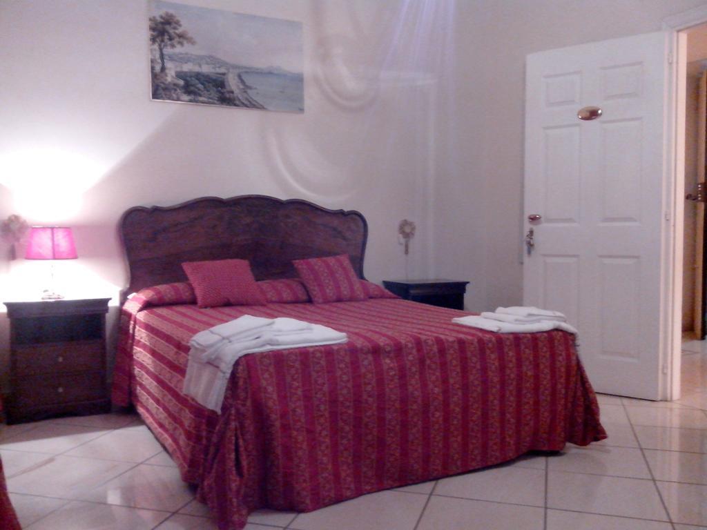 Bed & Breakfast Napoli Centrale 部屋 写真