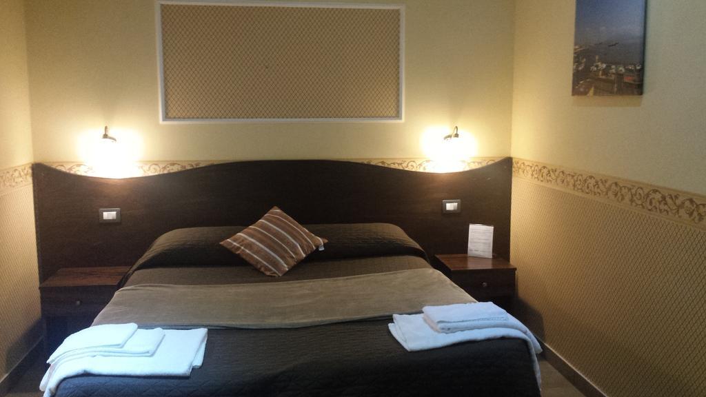 Bed & Breakfast Napoli Centrale エクステリア 写真
