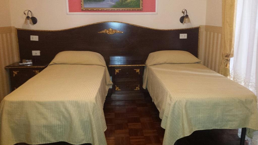 Bed & Breakfast Napoli Centrale エクステリア 写真