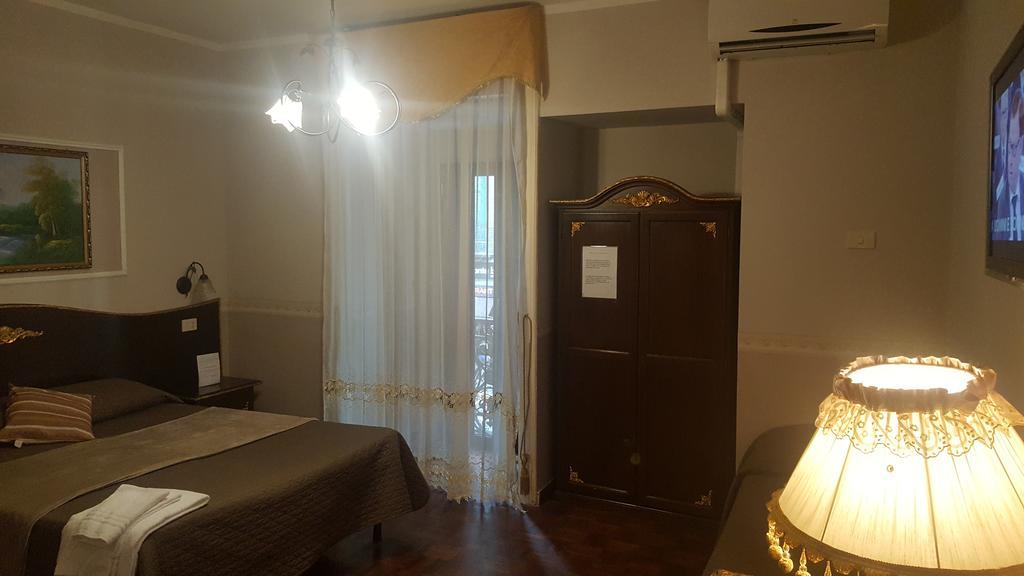 Bed & Breakfast Napoli Centrale エクステリア 写真