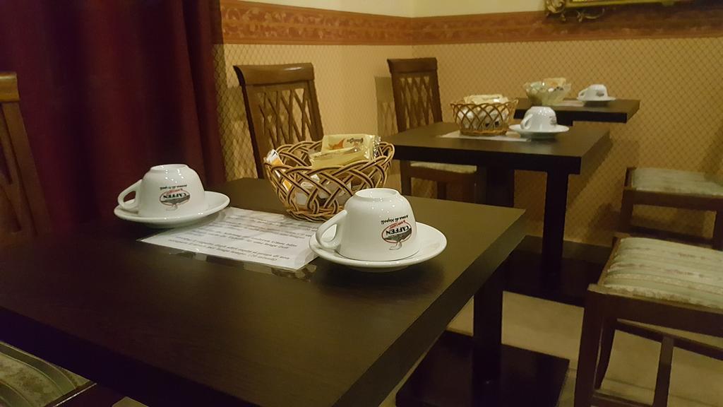 Bed & Breakfast Napoli Centrale エクステリア 写真