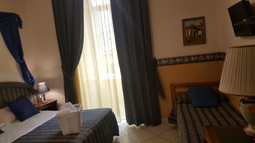 Bed & Breakfast Napoli Centrale エクステリア 写真