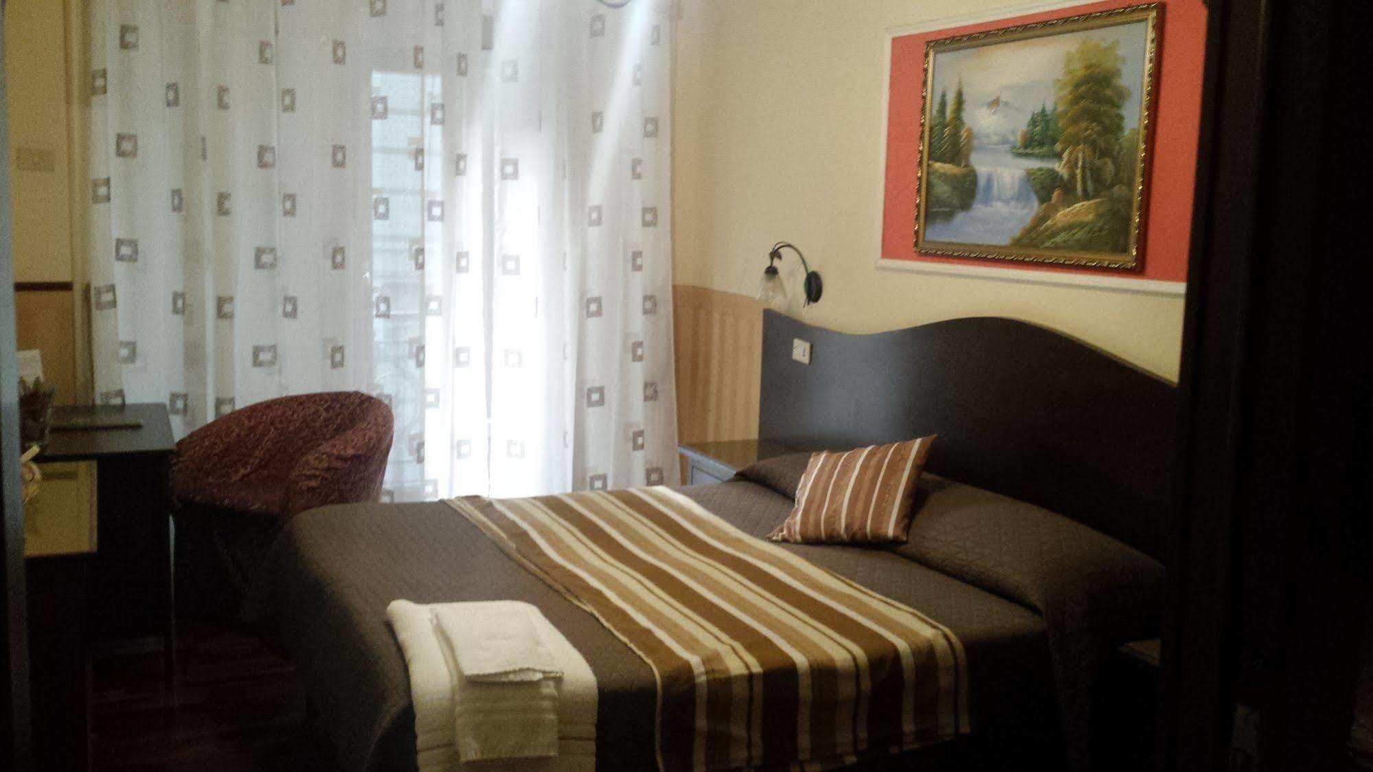 Bed & Breakfast Napoli Centrale エクステリア 写真