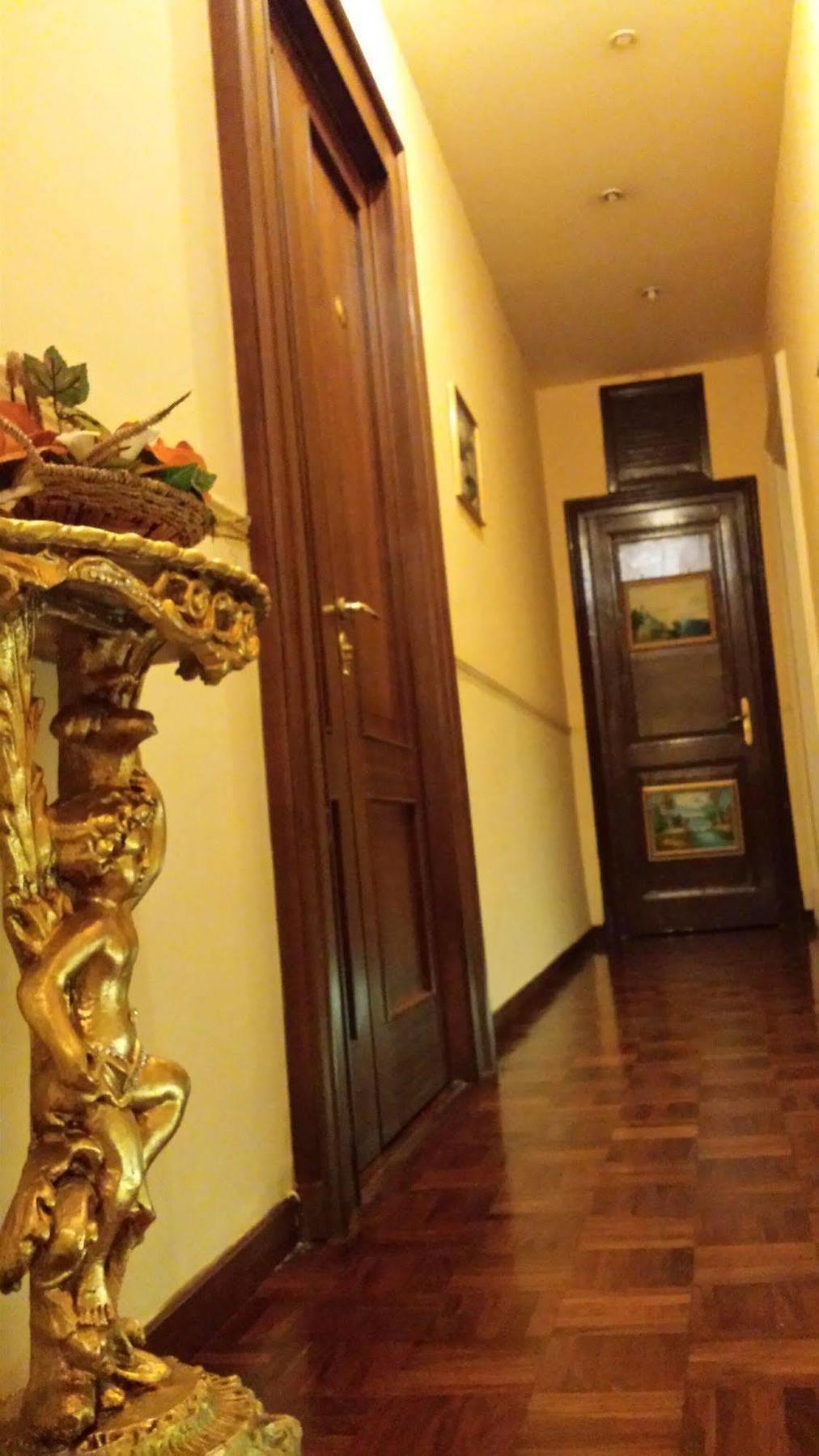 Bed & Breakfast Napoli Centrale エクステリア 写真